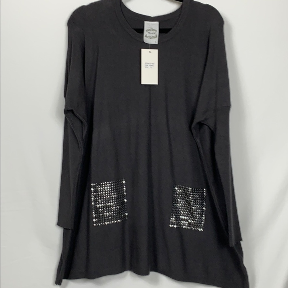 NWT Flew De Lis dark grey long sleeved sweater Lg